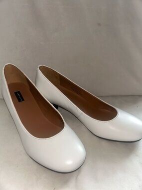 Array White Round-Toe Low Block Heel Pumps